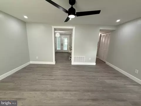 Living - 701 Shore Dr, Joppa, MD 21085 photo 10 of 13