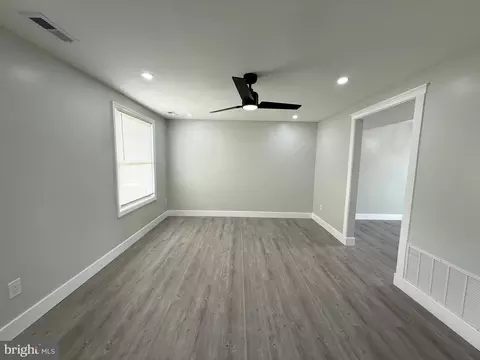Living - 701 Shore Dr, Joppa, MD 21085 photo 7 of 13