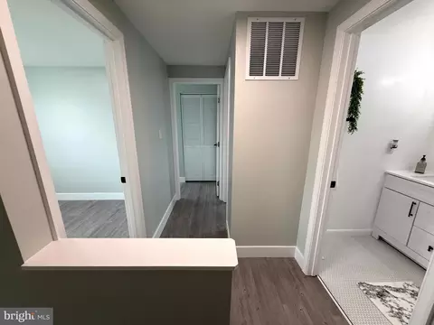 Entry Way - 701 Shore Dr, Joppa, MD 21085 photo 9 of 11