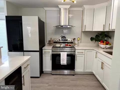 Kitchen - 701 Shore Dr, Joppa, MD 21085 photo 3 of 13