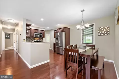Entry Way - 2802 Emmorton Rd, Abingdon, MD 21009 photo 5 of 8
