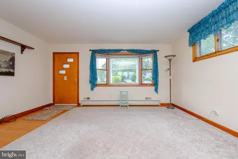 Living - 2319 Reckord Rd, Joppa, MD 21085 photo 2 of 4