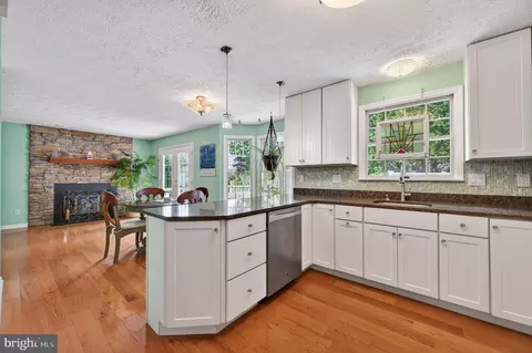 Kitchen - 809 Delray Dr, Forest Hill, MD 21050 photo 4 of 4