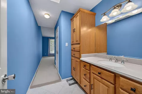 Entry Way - 809 Delray Dr, Forest Hill, MD 21050 photo 7 of 10