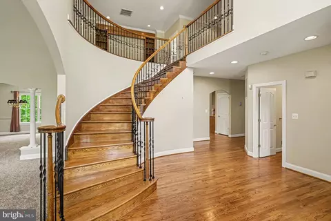 Entry Way - 1608 Angleside Rd, Fallston, MD 21047 photo 3 of 18