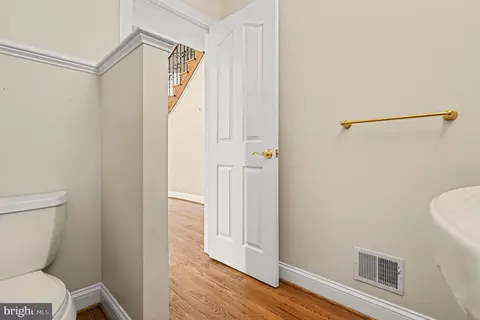 Entry Way - 1608 Angleside Rd, Fallston, MD 21047 photo 10 of 18