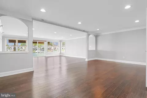 Living - 558 Anchor Dr, Joppa, MD 21085 photo 3 of 11