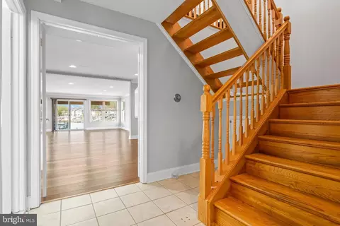 Entry Way - 558 Anchor Dr, Joppa, MD 21085 photo 2 of 2