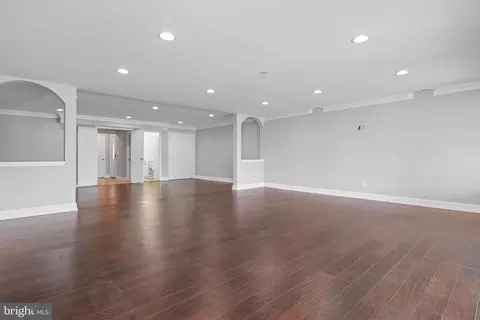 Living - 558 Anchor Dr, Joppa, MD 21085 photo 8 of 11
