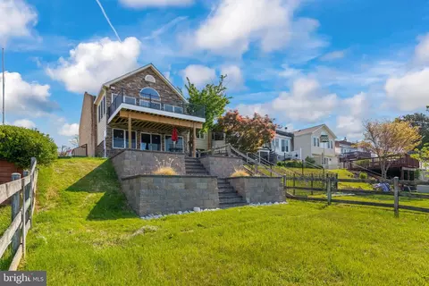 Exterior - 558 Anchor Dr, Joppa, MD 21085 photo 2 of 5