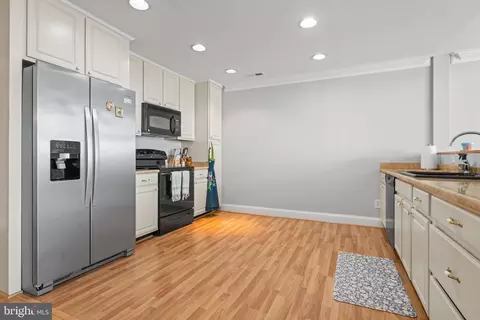 Kitchen - 558 Anchor Dr, Joppa, MD 21085 photo 2 of 3