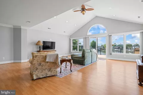 Living - 558 Anchor Dr, Joppa, MD 21085 photo 1 of 11