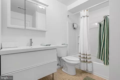 Bath - 558 Anchor Dr, Joppa, MD 21085 photo 2 of 2