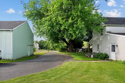Exterior - 3335 Charles St, Fallston, MD 21047 photo 8 of 9