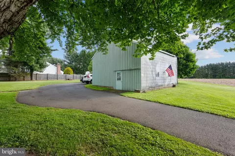 Exterior - 3335 Charles St, Fallston, MD 21047 photo 2 of 9