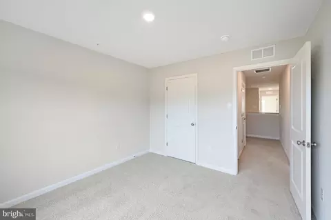 Entry Way - 702 Managrass Dr, Joppa, MD 21085 photo 16 of 22