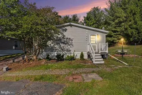 2002 David Dr, Edgewood, MD 21040
