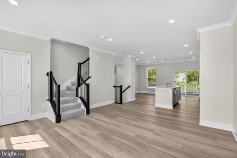 Entry Way - 331 Hackley Dr, Joppa, MD 21085 photo 4 of 5