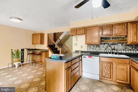 Kitchen - 3234 Split Oak Ct, Abingdon, MD 21009 photo 2 of 3