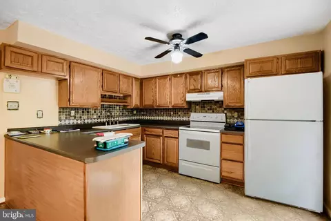Kitchen - 3234 Split Oak Ct, Abingdon, MD 21009 photo 1 of 3