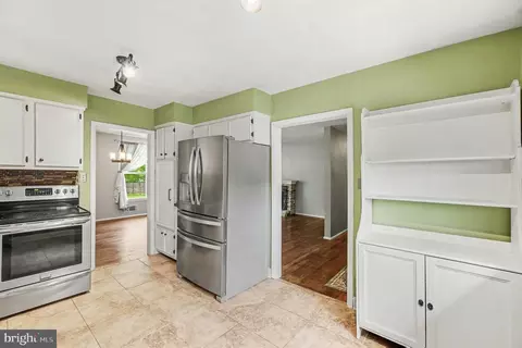 Entry Way - 201 Mountain Rd, Fallston, MD 21047 photo 1 of 3
