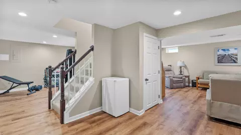 Entry Way - 405 Devonshire Ct, Aberdeen, MD 21001 photo 2 of 3