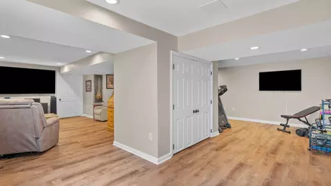 Entry Way - 405 Devonshire Ct, Aberdeen, MD 21001 photo 3 of 3