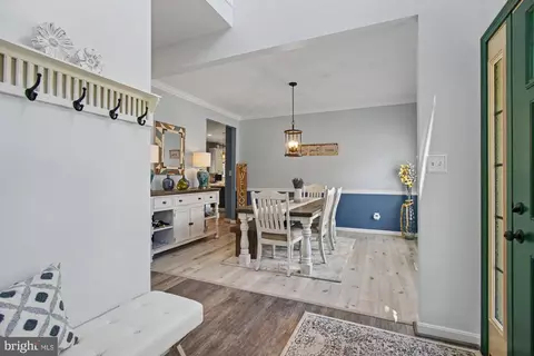Entry Way - 2913 Airdrie Ave, Abingdon, MD 21009 photo 4 of 20