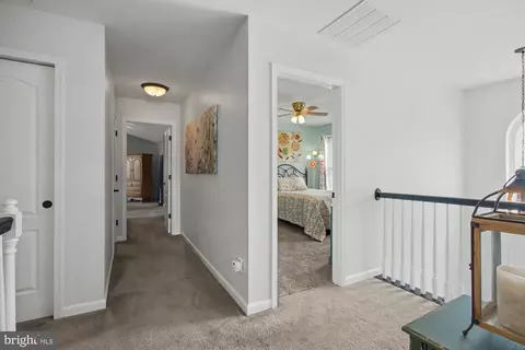 Entry Way - 2913 Airdrie Ave, Abingdon, MD 21009 photo 13 of 20