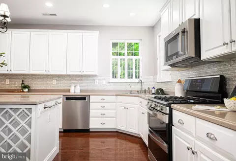 Kitchen - 436 Clydebank Dr, Abingdon, MD 21009 photo 2 of 5