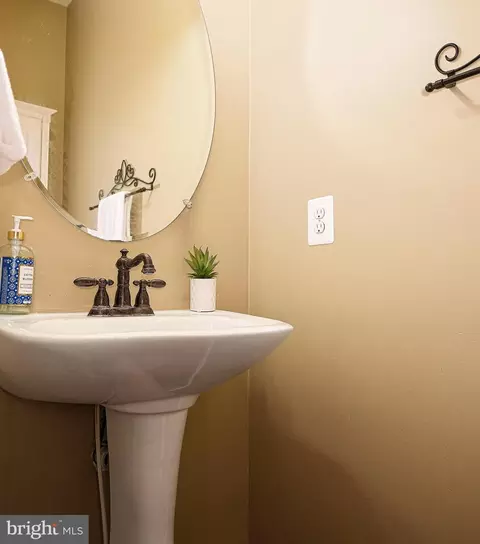 Bath - 436 Clydebank Dr, Abingdon, MD 21009 photo 1 of 5