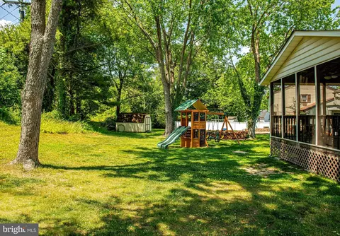 Exterior - 426 Gilmor Rd, Joppa, MD 21085 photo 6 of 13