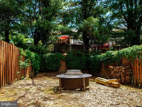 Exterior - 405 Ashton Ln, Abingdon, MD 21009 photo 6 of 7
