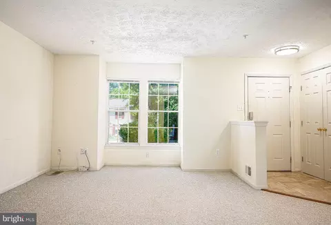 Living - 405 Ashton Ln, Abingdon, MD 21009 photo 2 of 4