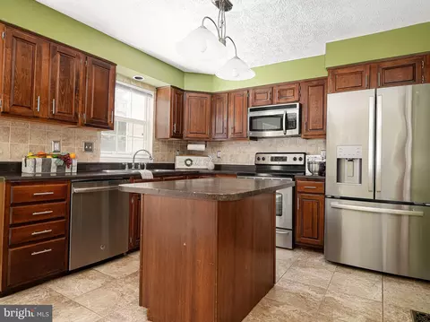 Kitchen - 405 Ashton Ln, Abingdon, MD 21009 photo 1 of 4