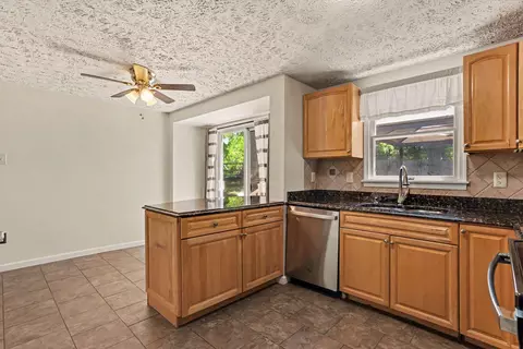 Kitchen - 2987 Harrogate Way, Abingdon, MD 21009 photo 2 of 3