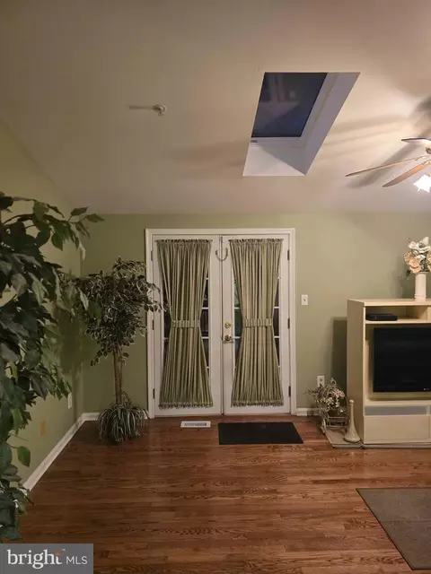 Entry Way - 217 Ferring Ct, Abingdon, MD 21009 photo 5 of 5