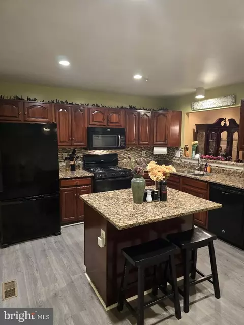 Kitchen - 217 Ferring Ct, Abingdon, MD 21009 photo 3 of 6