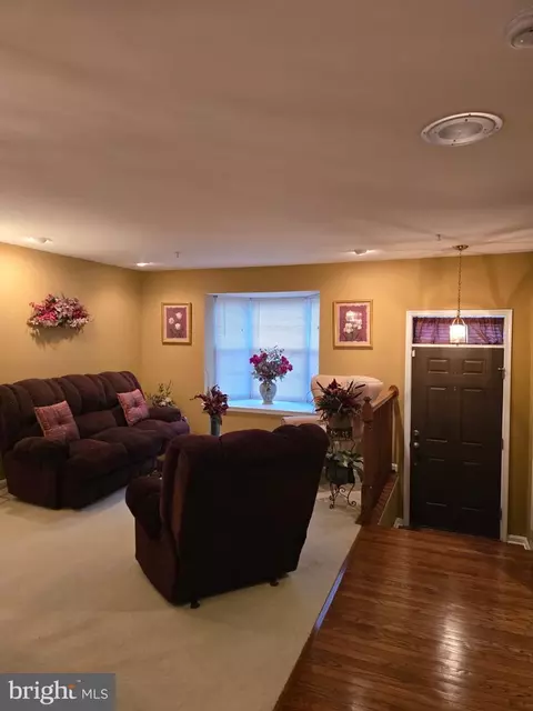 Entry Way - 217 Ferring Ct, Abingdon, MD 21009 photo 3 of 5