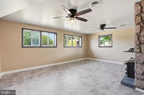 Living - 2030 Cherry Rd, Edgewood, MD 21040 photo 7 of 10