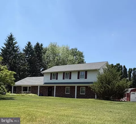 2504 Burgundy Dr, Fallston, MD 21047