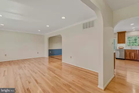 Living - 2504 Burgundy Dr, Fallston, MD 21047 photo 2 of 15