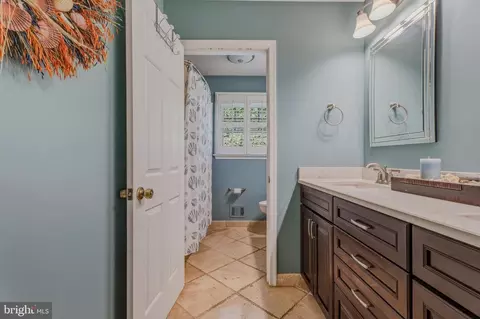 Entry Way - 2504 Burgundy Dr, Fallston, MD 21047 photo 4 of 5