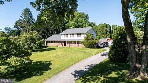 Exterior - 2504 Burgundy Dr, Fallston, MD 21047 photo 5 of 5