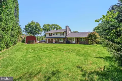 Exterior - 2504 Burgundy Dr, Fallston, MD 21047 photo 4 of 5