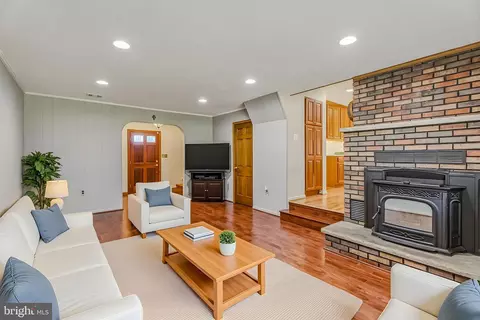 Living - 2504 Burgundy Dr, Fallston, MD 21047 photo 9 of 15