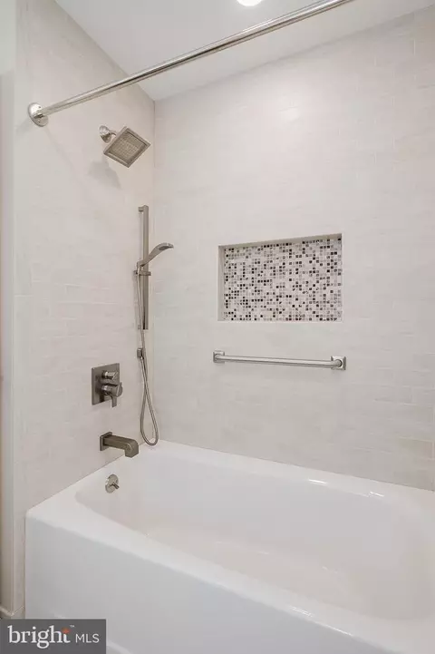 Bath - 1115 Stromko Dr, Fallston, MD 21047 photo 2 of 5