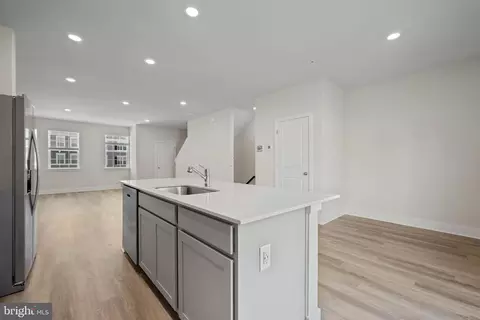 Entry Way - 365 Hackley Dr, Joppa, MD 21085 photo 6 of 11