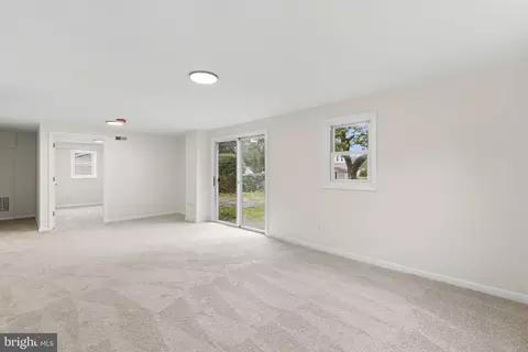 Living - 108 Duryea Dr, Joppa, MD 21085 photo 3 of 4