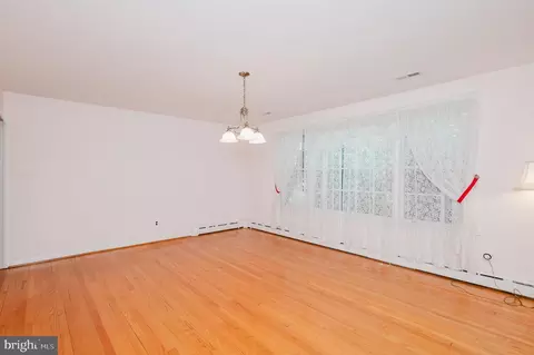 Living - 2911 Nelson Ln, Fallston, MD 21047 photo 6 of 9